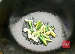 煎烧黄花鱼的做法图解4