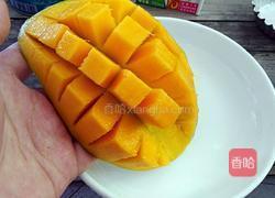 芒果椰汁糕的做法图解2