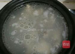 土豆蕃茄排骨汤的做法图解3