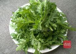 芝麻酱拌茼蒿叶的做法图解1