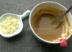 芝麻酱拌茼蒿叶的做法图解3