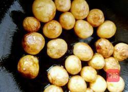 肉沫酱香小土豆的做法图解3