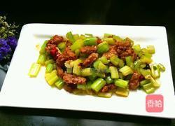 芹菜炒牛肉的做法图解11