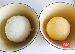 金边玫瑰馒头的做法图解1