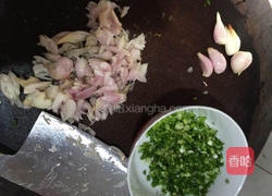 香葱饺子的做法图解1