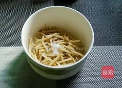 凉拌折耳根（鱼腥草）的做法图解2