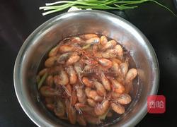 干炒河虾的做法图解1