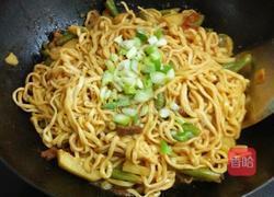 土豆豆角燜面的做法圖解8