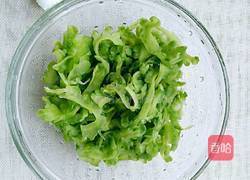 鸡蛋炒苦瓜的做法图解3