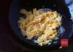 什锦五彩炒饭的做法图解2