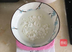 椰丝牛奶小方块的做法图解2