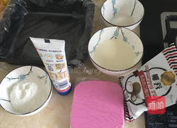 椰丝牛奶小方块的做法图解1