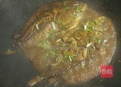 红烧扁鱼的做法图解3