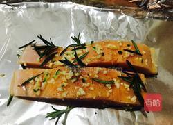 迷迭香酱汁三文鱼的做法图解7