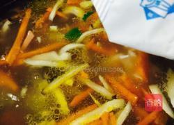 家常酸辣汤的做法图解7