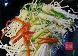 金针菇炒肉的做法图解4