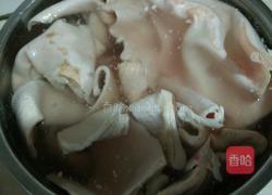 酸辣猪皮的做法图解1