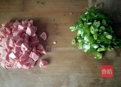  香葱鸡蛋饼的做法图解1