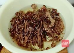 干炒茶树菇的做法图解2