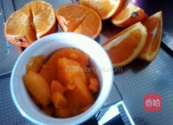 可爱多甜橙芒果汁的做法图解1