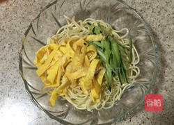 凉拌蛋丝凉面的做法图解4