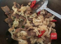 花菜炒腊肉的做法图解6