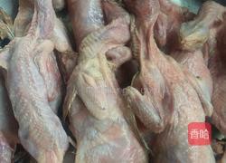 红烧鹌鹑的做法图解1