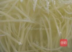 红椒土豆丝的做法图解1