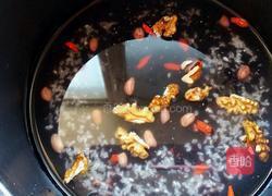 补肾养血粥的做法图解3