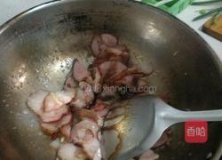 青椒洋葱炒腊肉的做法图解5