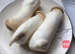 椒盐杏鲍菇的做法图解1