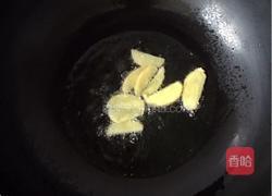 《#蒜蓉辣酱炒虾#》的做法图解3