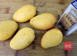 自制芒果冰淇淋的做法图解1