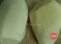 蒜蓉尖椒土豆丝的做法图解1