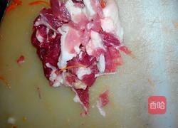 肉片炒莴笋萝卜丝的做法图解3