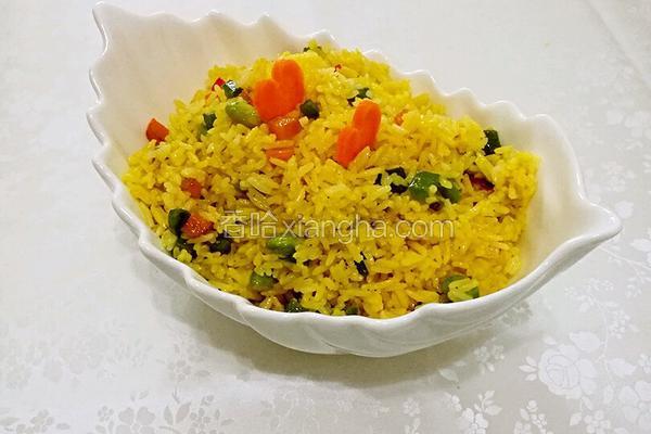 蛋黄爱上炒米饭
