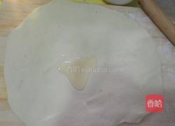 葱油饼的做法图解3
