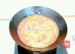 金针菇番茄汤的做法图解3