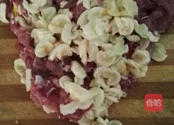 黄瓜咸蒸瘦肉的做法图解2