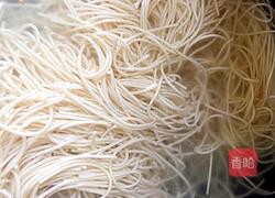 肉末热拌面的做法图解3