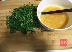 韭菜鸡蛋包子的做法图解4