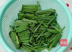 豆芽炒韭菜的做法图解2