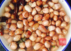 凉拌五香花生米的做法图解2