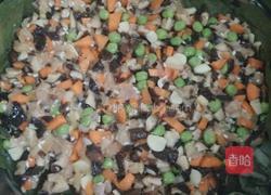 香菇木耳鸡肉荷叶蒸饭的做法图解4