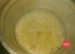 蘑菇肉酱荷包蛋面的做法图解10