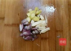 土豆番茄牛腩汤的做法图解2