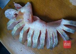 清蒸鲈鱼的做法图解2
