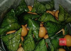 蛋黄肉粽的做法图解5