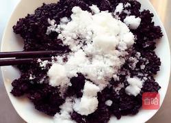 紫米饼的做法图解2