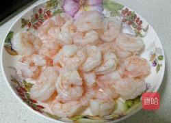 韭菜花炒虾仁的做法图解2